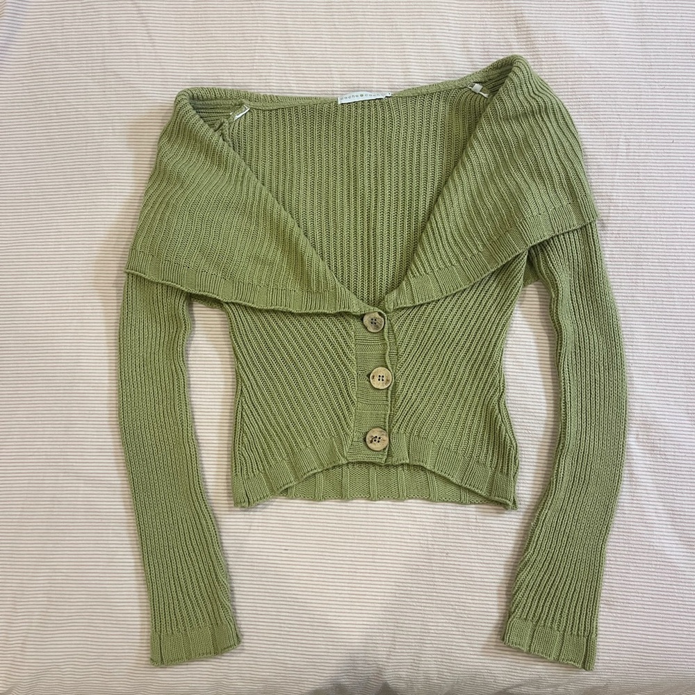 Elegant Olive Button-Up Cardigan
